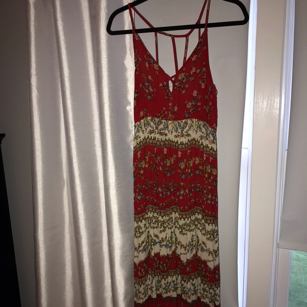 Floral printed red/white maxi dress 💃🏻